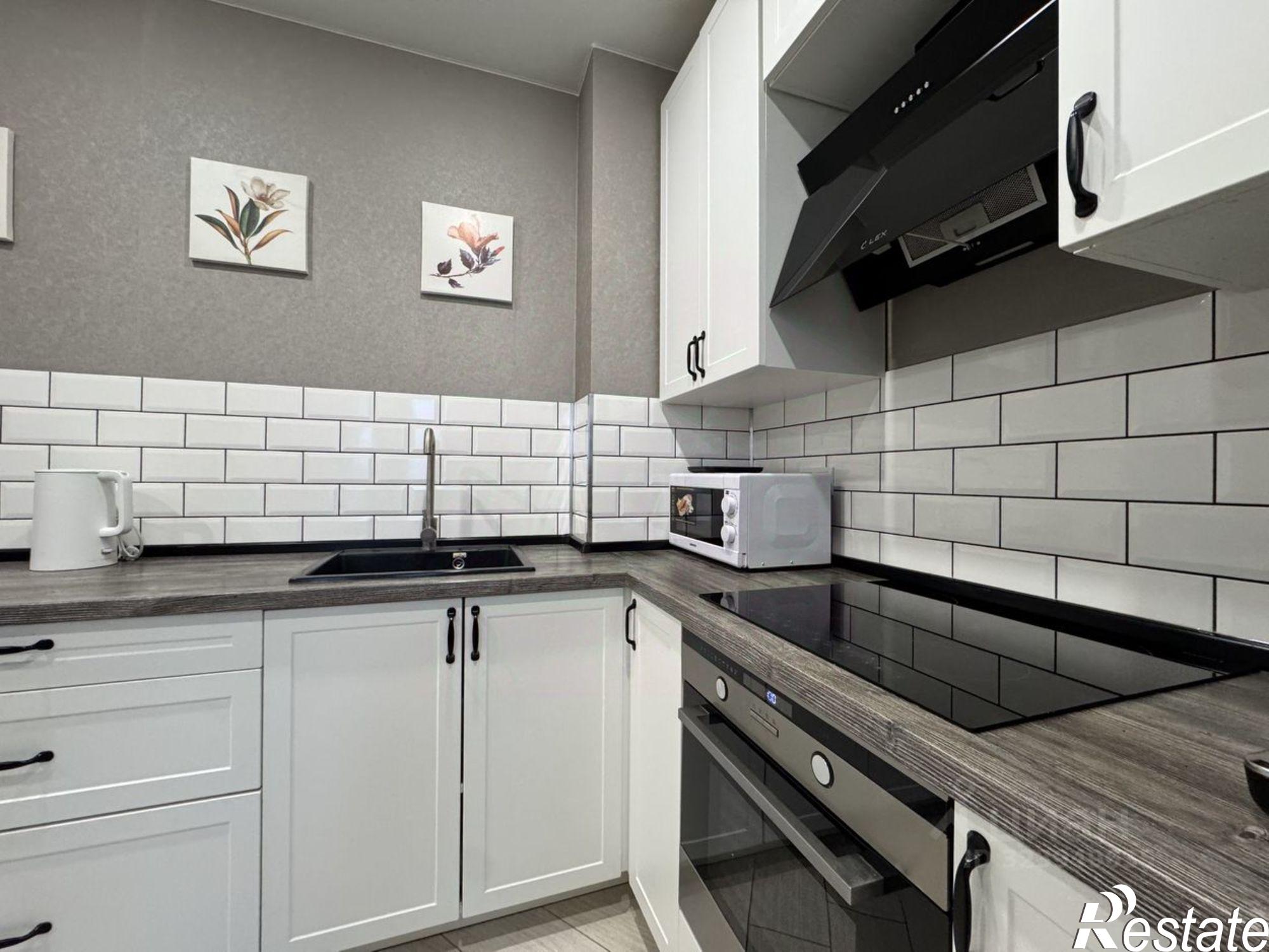 Купить квартиру за 15 500 000 рублей на Морозовская улица, 56