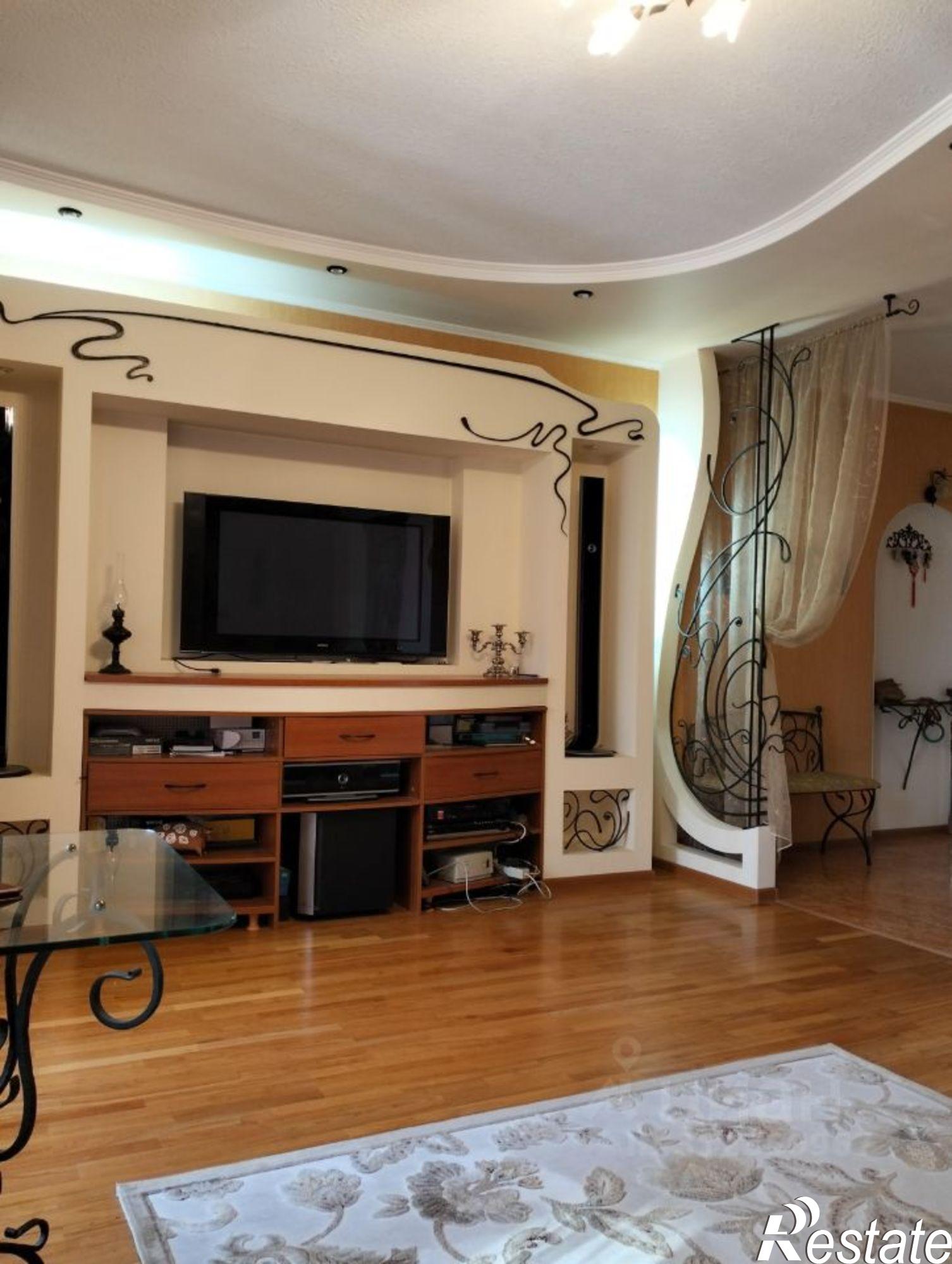 Купить квартиру за 14 500 000 рублей на Стальной пер, 7