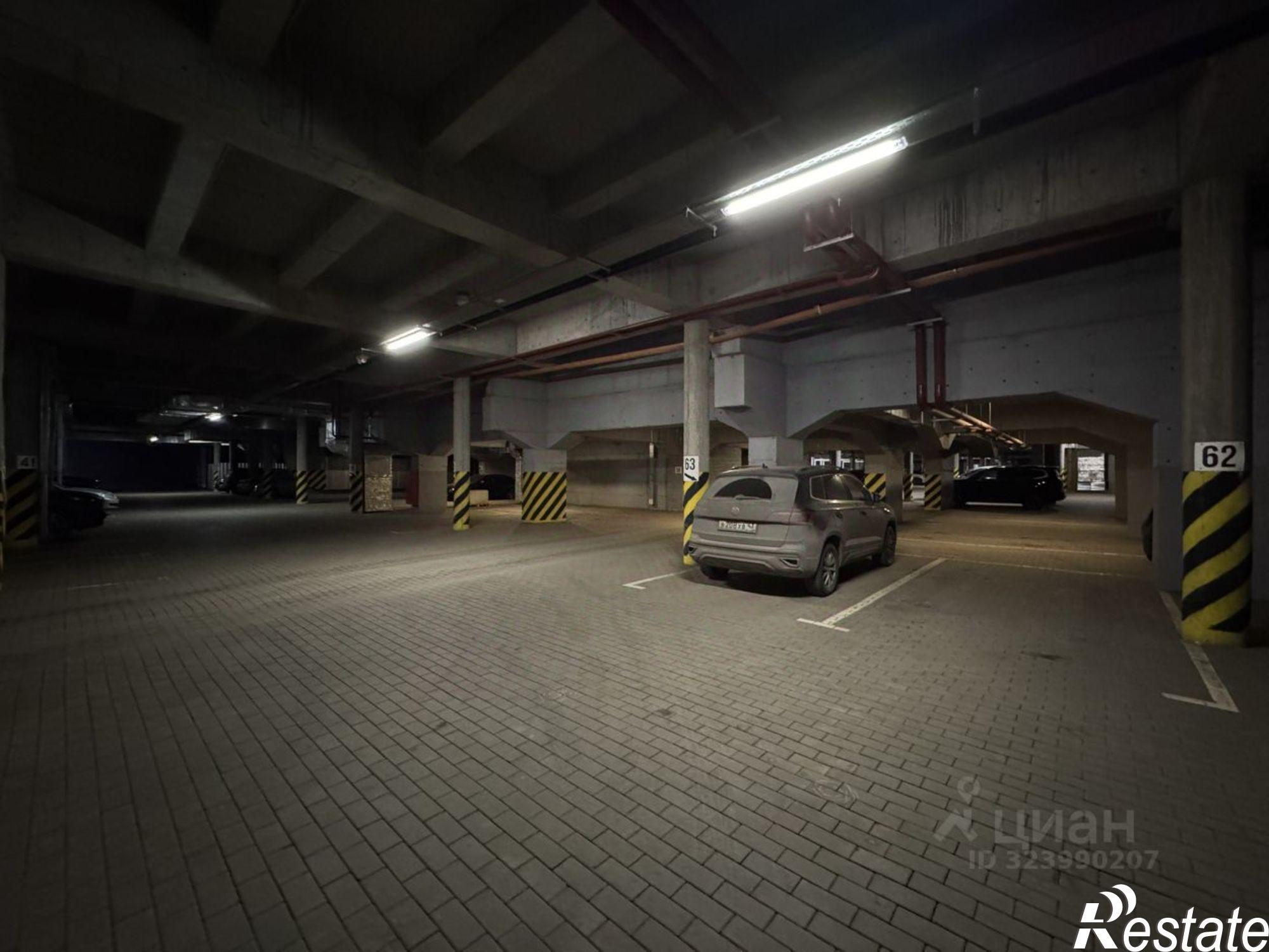 Сдать гараж, место в паркинге за 7 001 рублей на Морозовская улица, 56