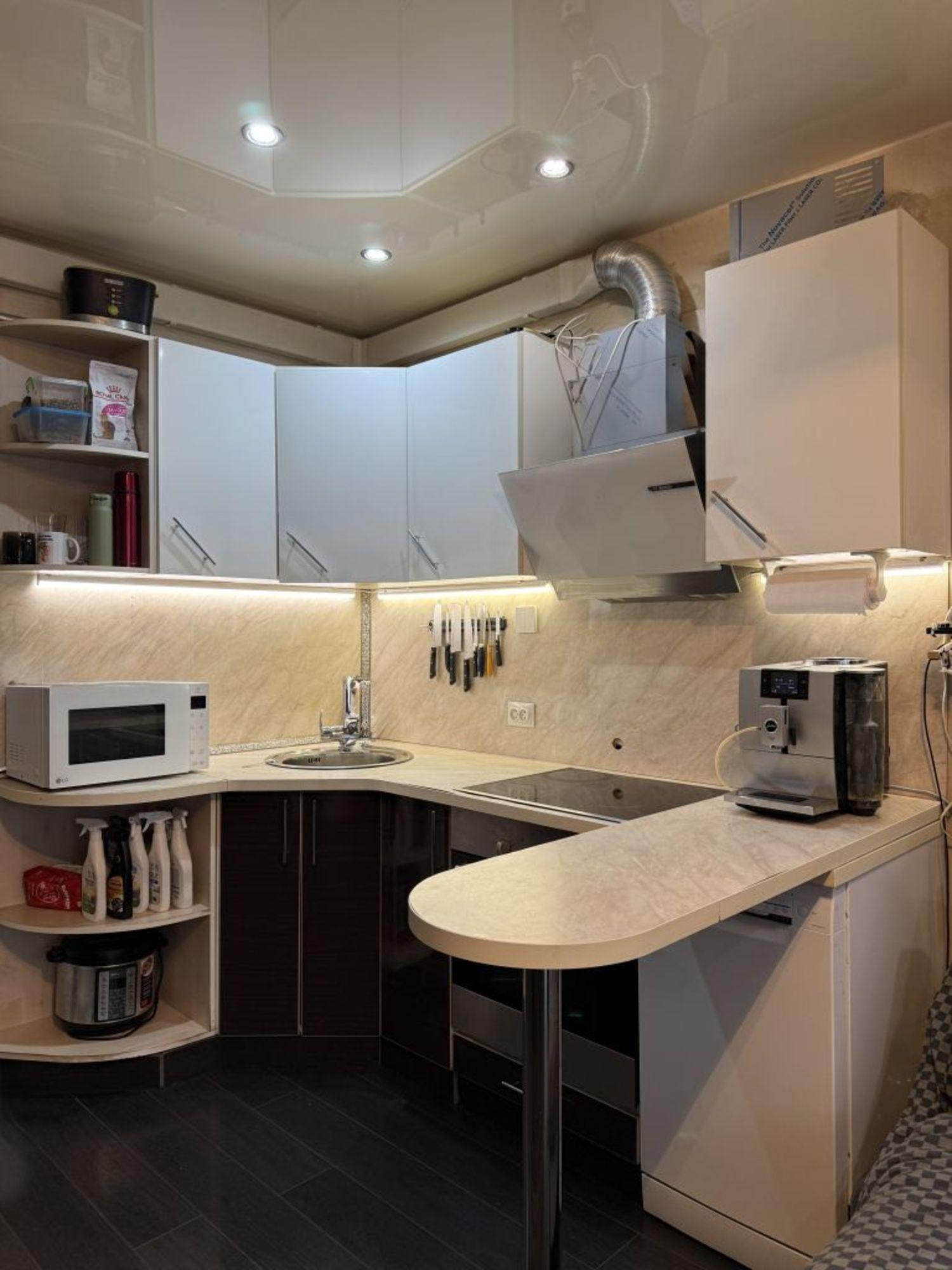 Купить студию за 3 700 000 рублей на Мостовицкая ул, 3