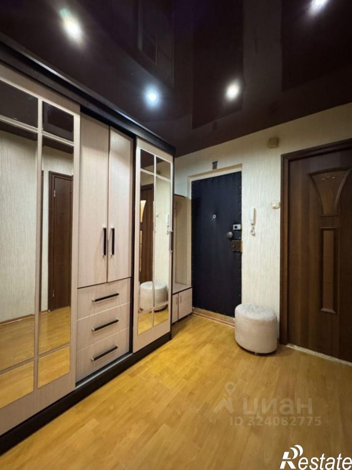 3-комн квартира улица Риммы Юровской, 1,  д. 1