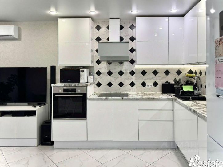 3-комн квартира улица Павла Корчагина, 240 к2,  д. 240 к2