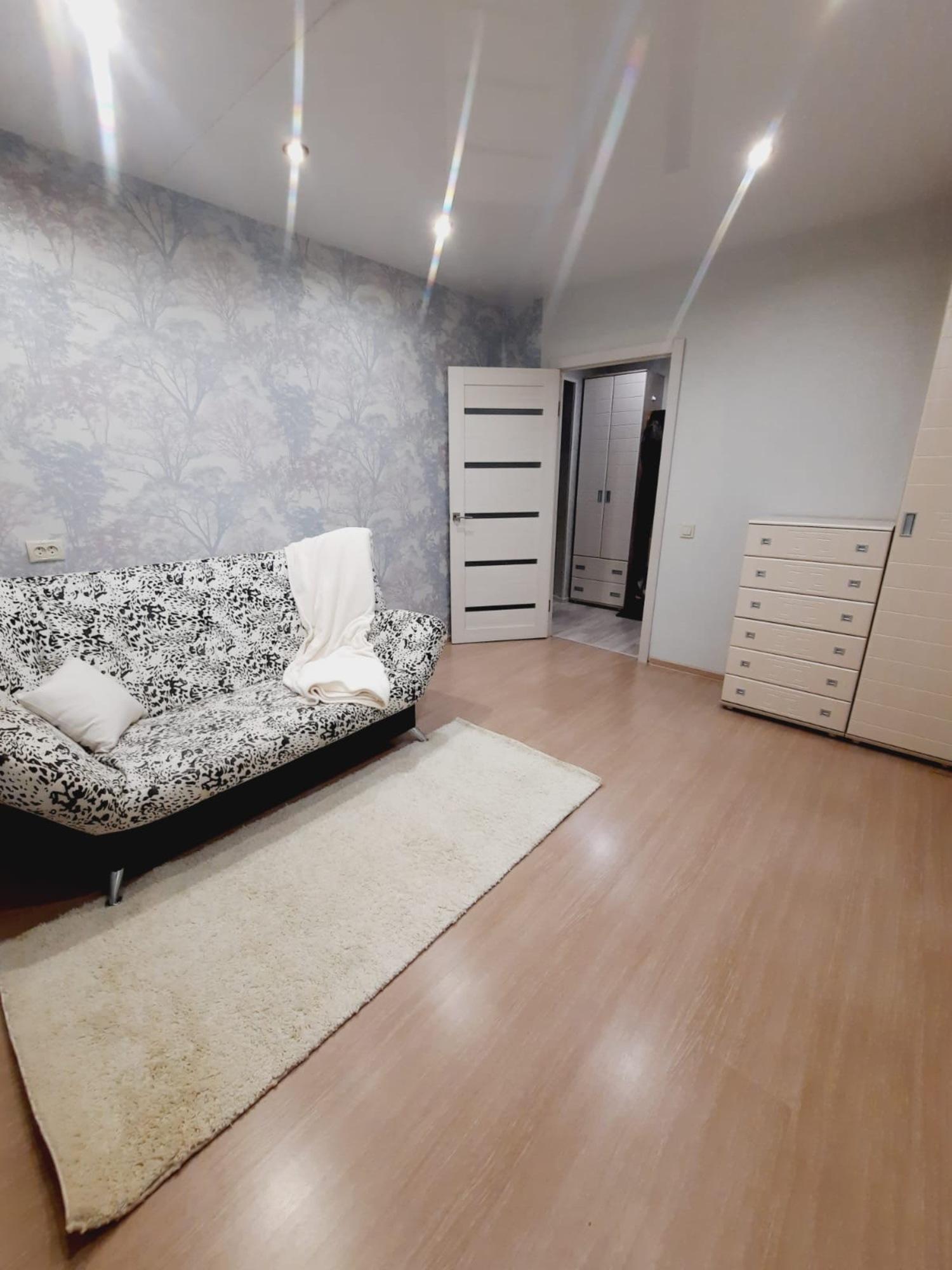 Сдать квартиру за 35 000 рублей на Ленина ул., 188к4