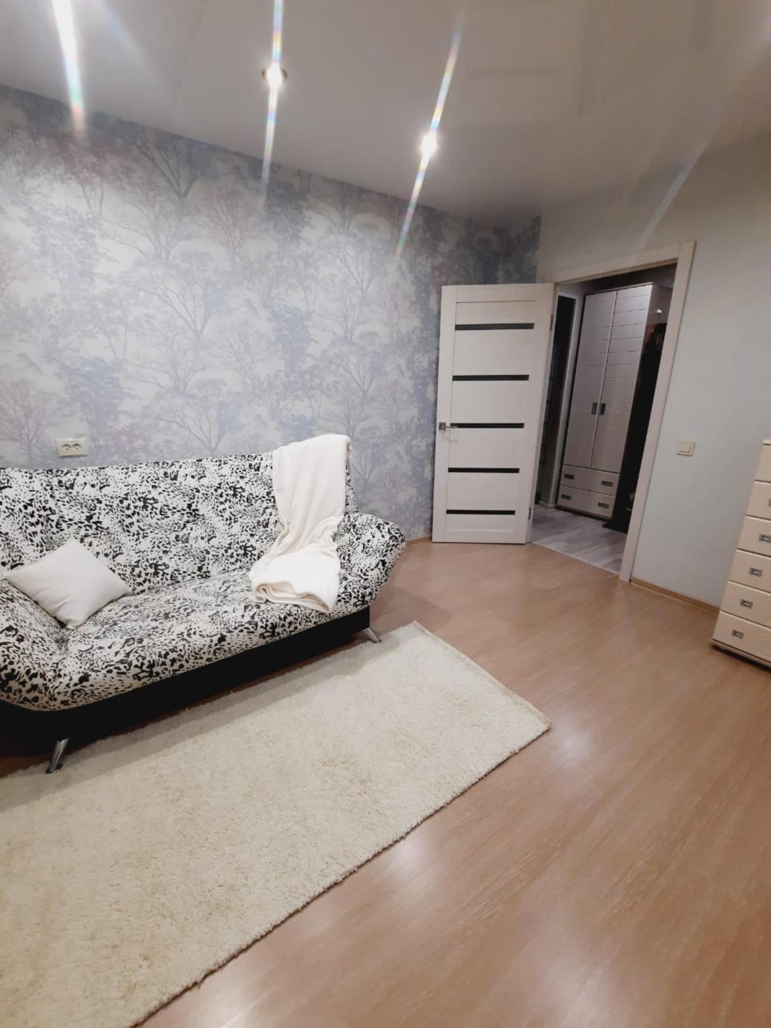 Сдать квартиру за 35 000 рублей на Ленина ул., 188к4