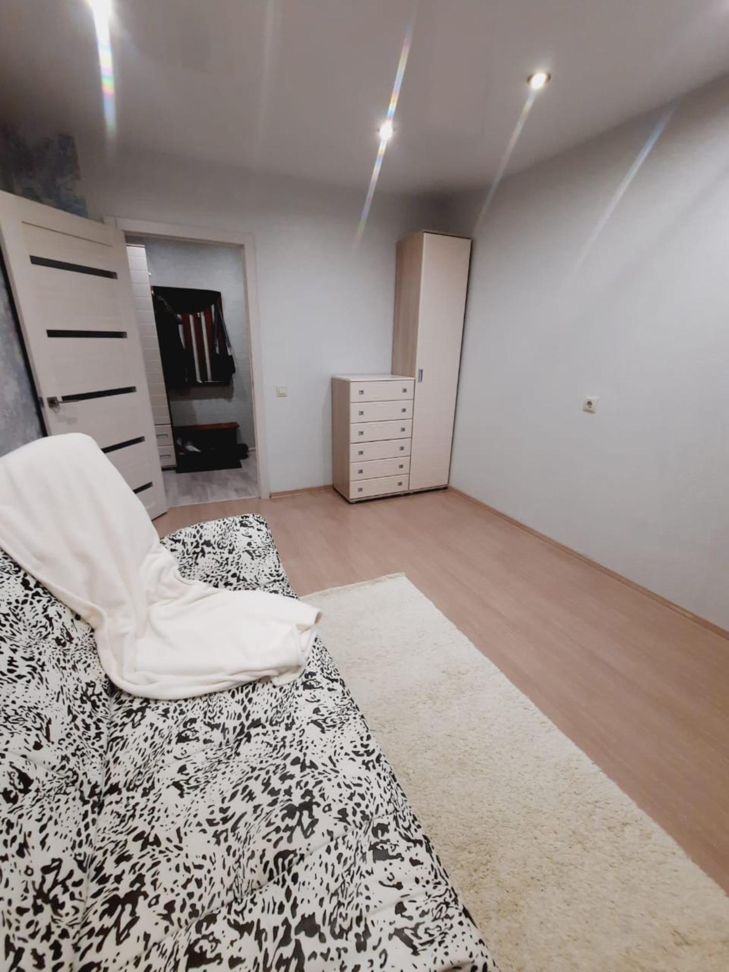 Сдать квартиру за 35 000 рублей на Ленина ул., 188к4