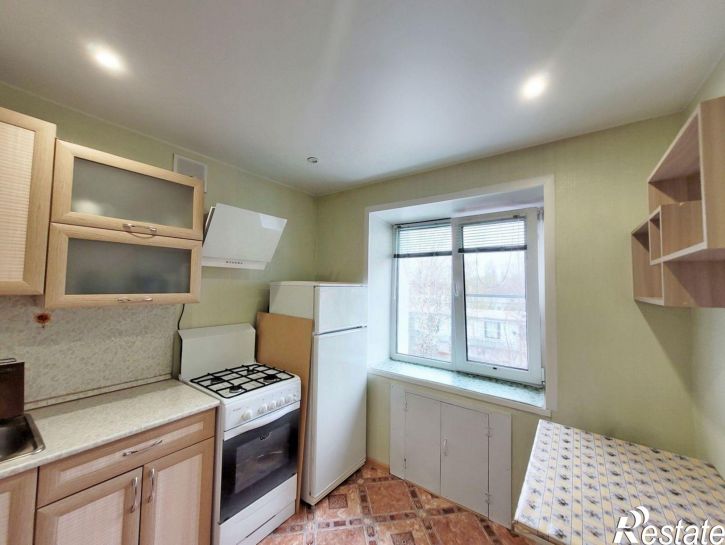 2-комн квартира улица Тренера Пушкарева, 4,  д. 4