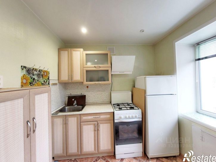 2-комн квартира улица Тренера Пушкарева, 4,  д. 4