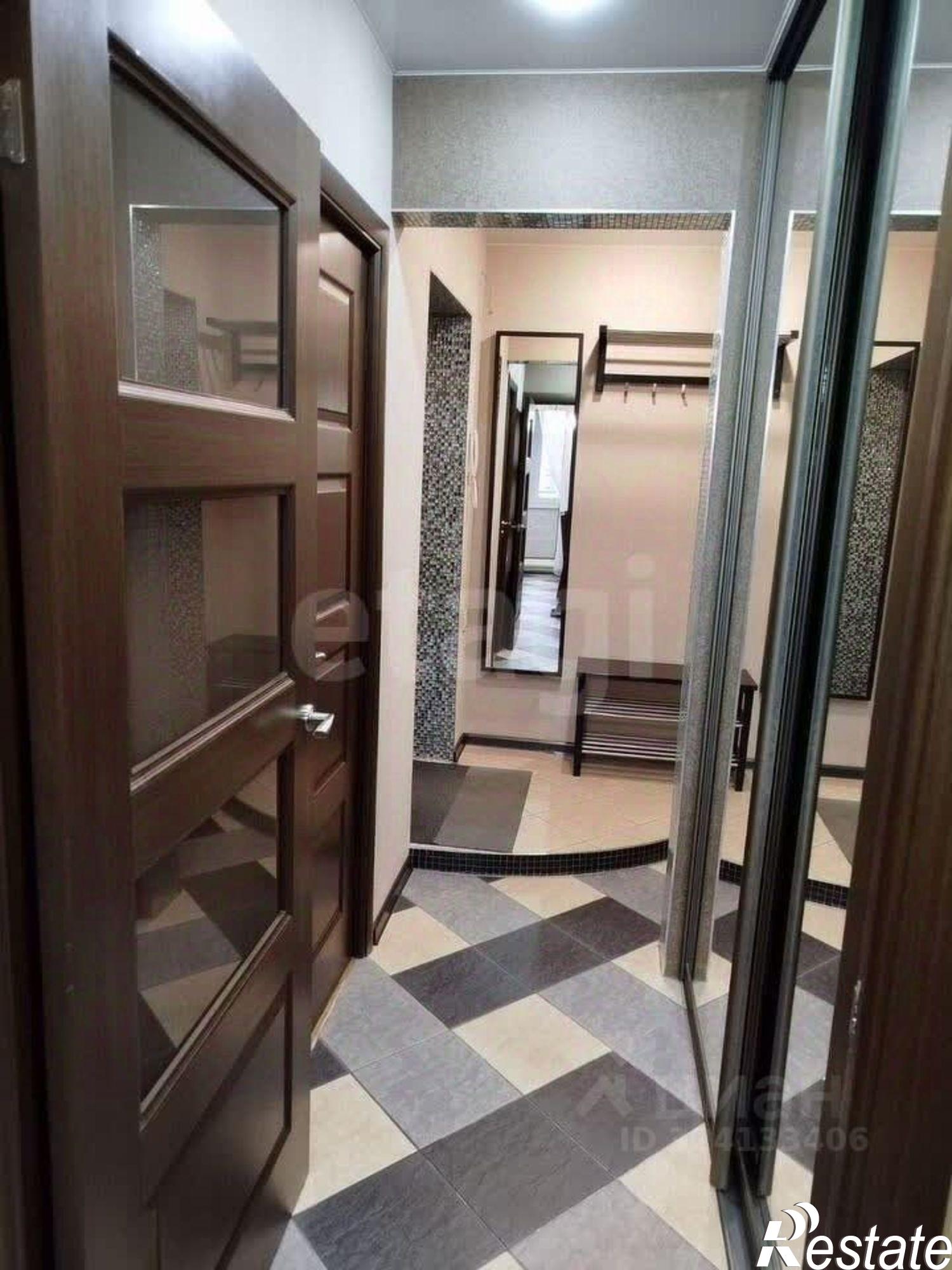 Купить квартиру за 8 000 000 рублей на ул Ивана Попова, 62