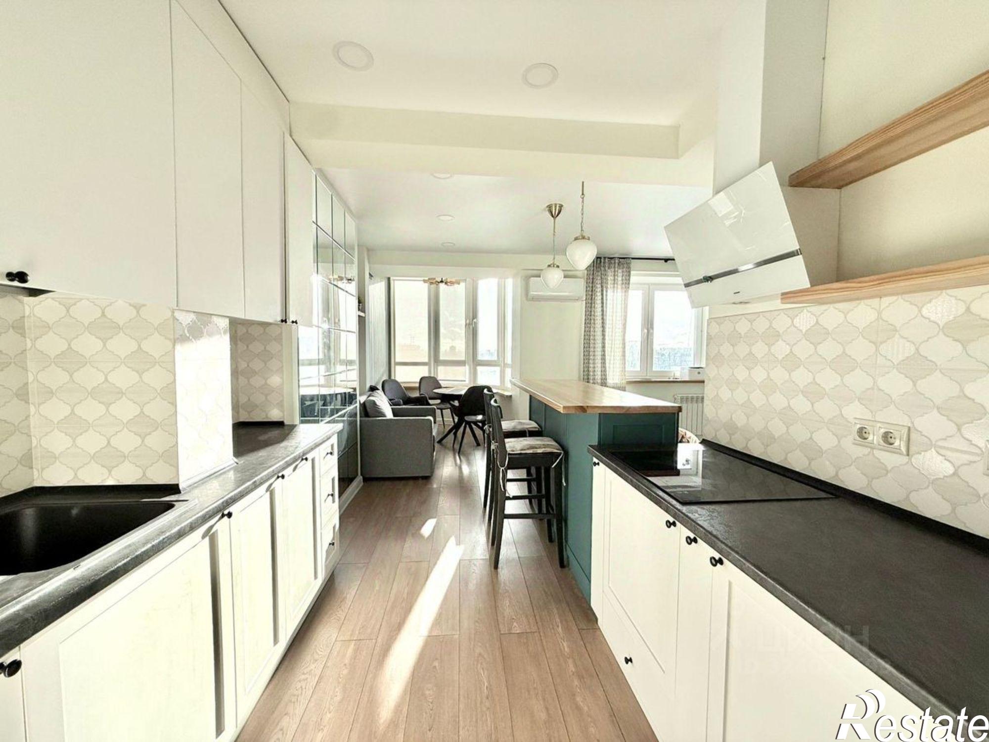 Купить квартиру за 8 300 000 рублей на Морозовская улица, 56