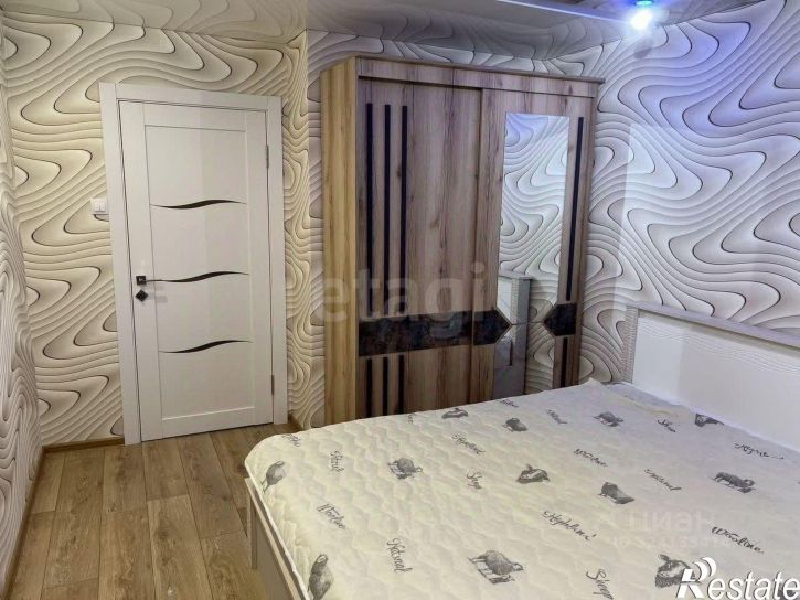 2-комн квартира улица Екатерины Кочкиной, 12,  д. 12