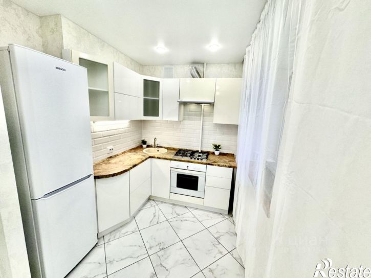 2-комн квартира улица Сурикова, 10,  д. 10