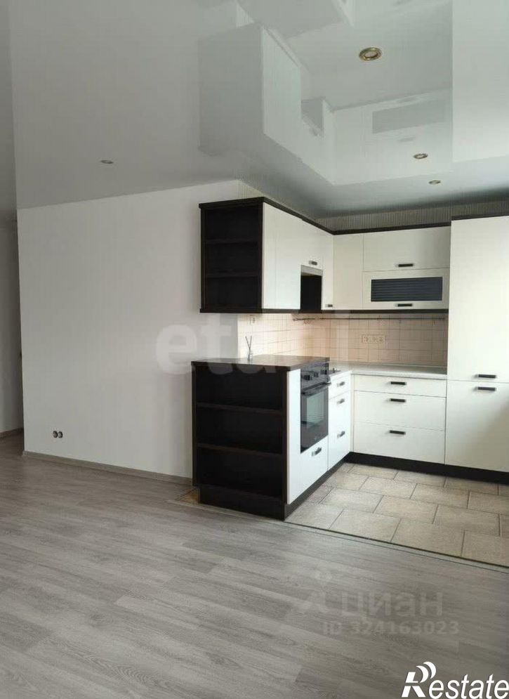 3-комн квартира улица Молодой Гвардии, 57,  д. 57