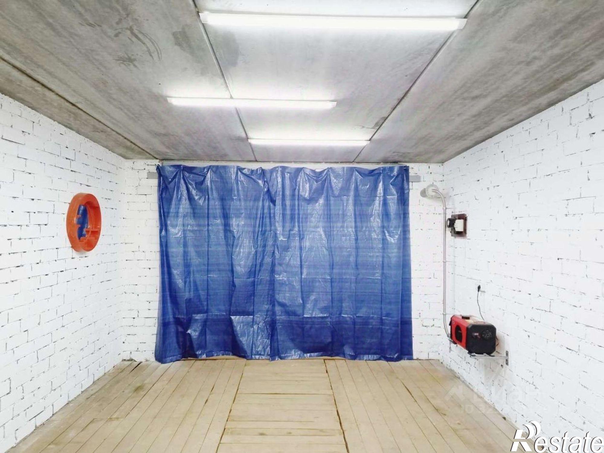 Купить гараж, место в паркинге за 1 710 540 рублей на Мельничная улица