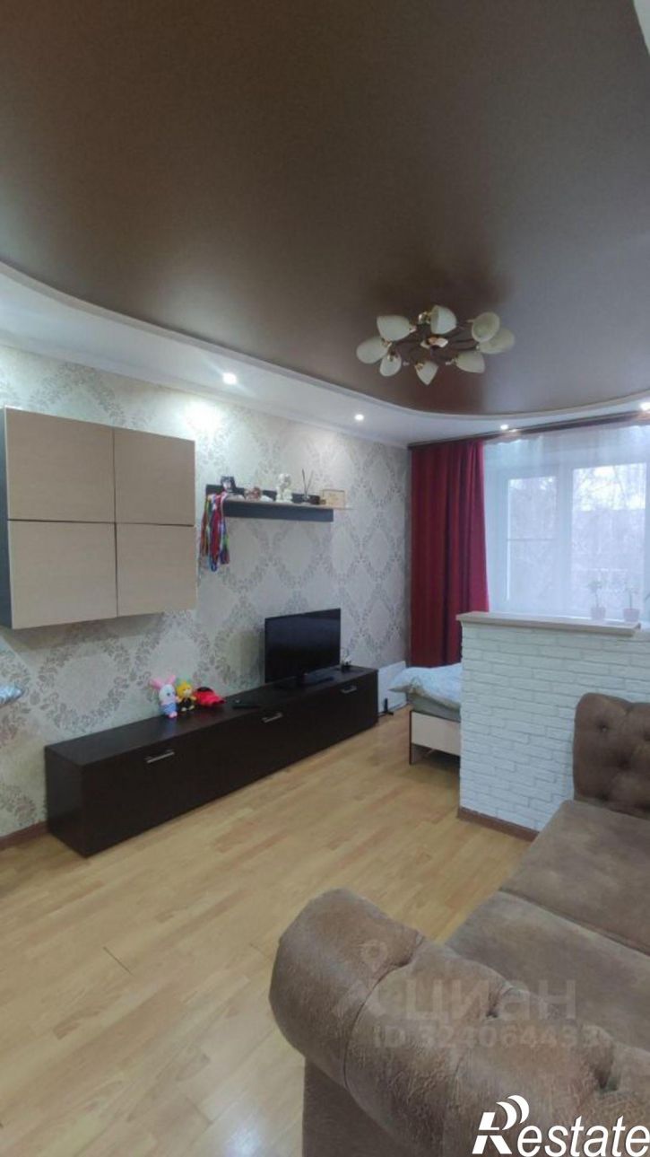 1-комн квартира ул Защитников Отечества, 151,  д. 151