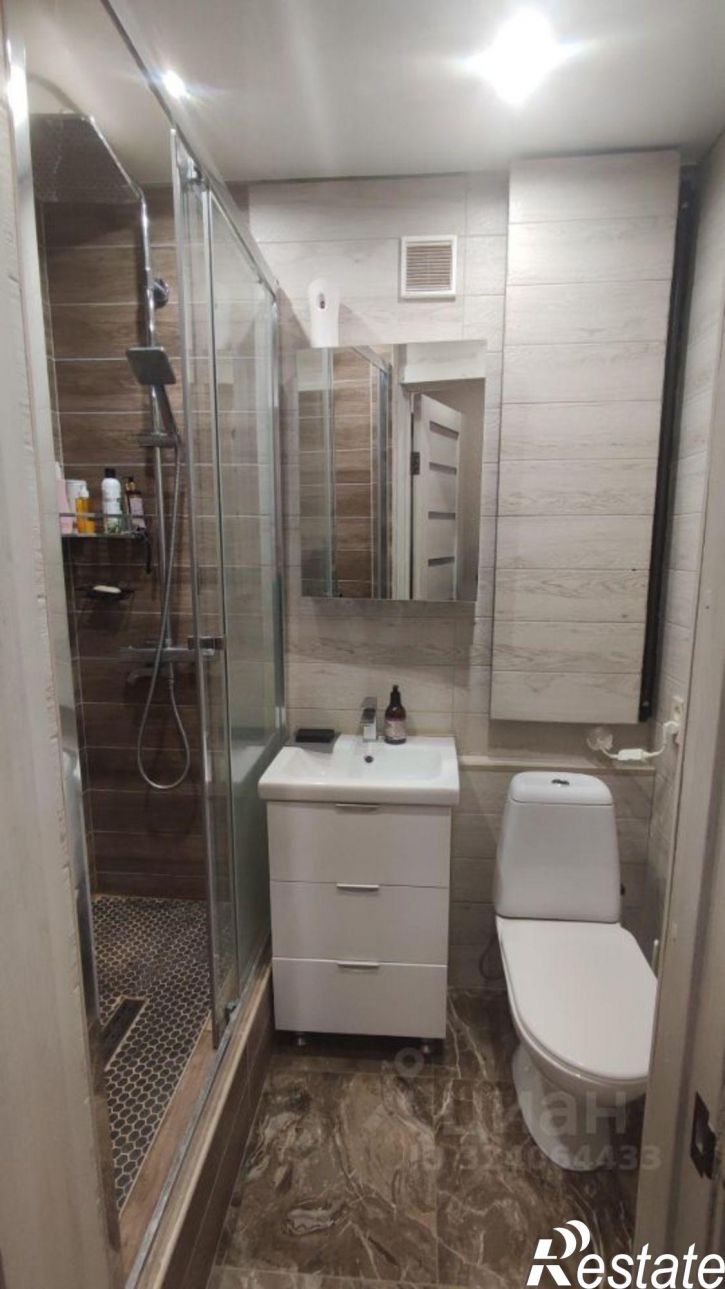 1-комн квартира ул Защитников Отечества, 151,  д. 151