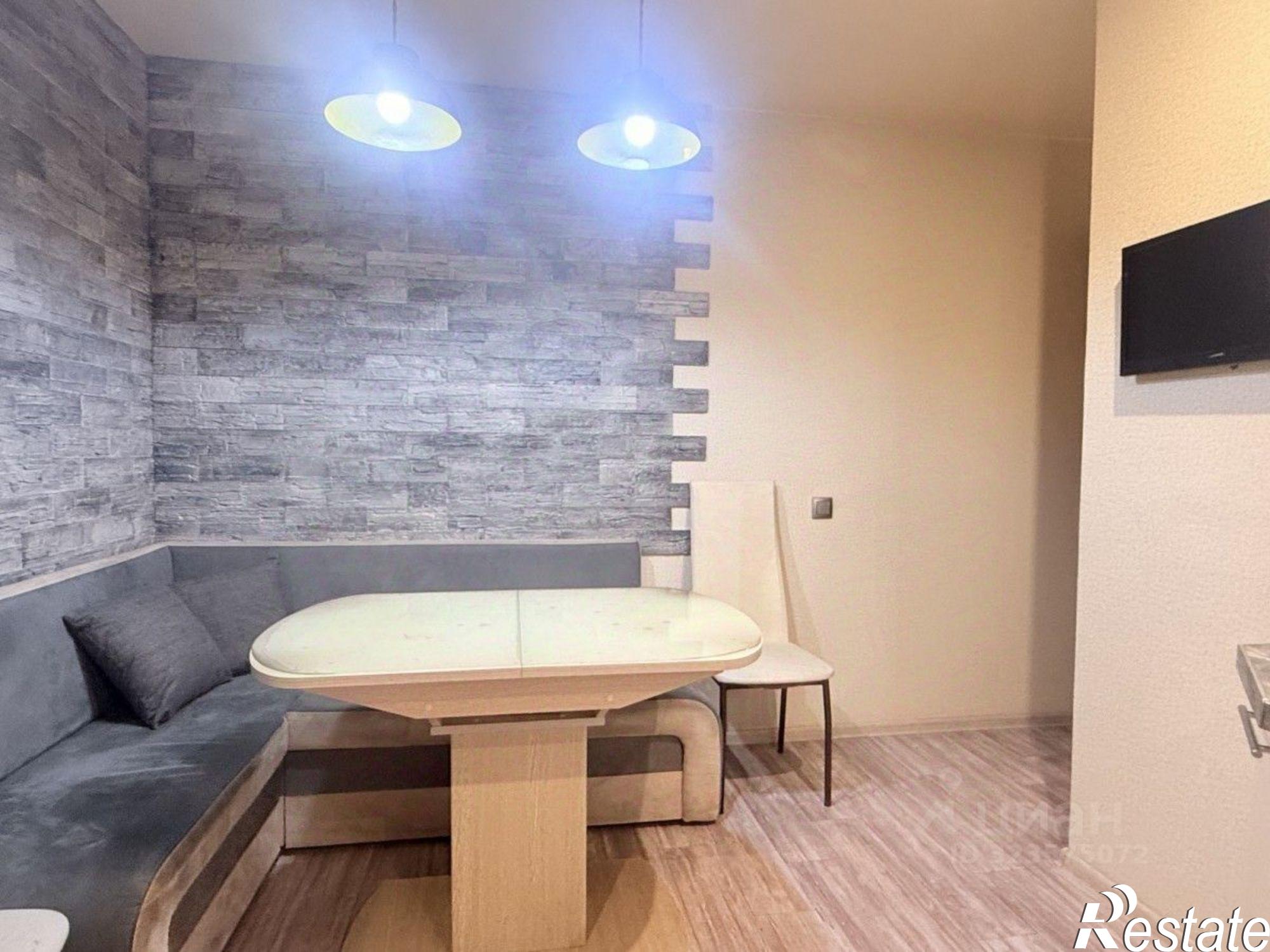 Купить квартиру за 7 200 000 рублей на Мостовицкая улица, 3