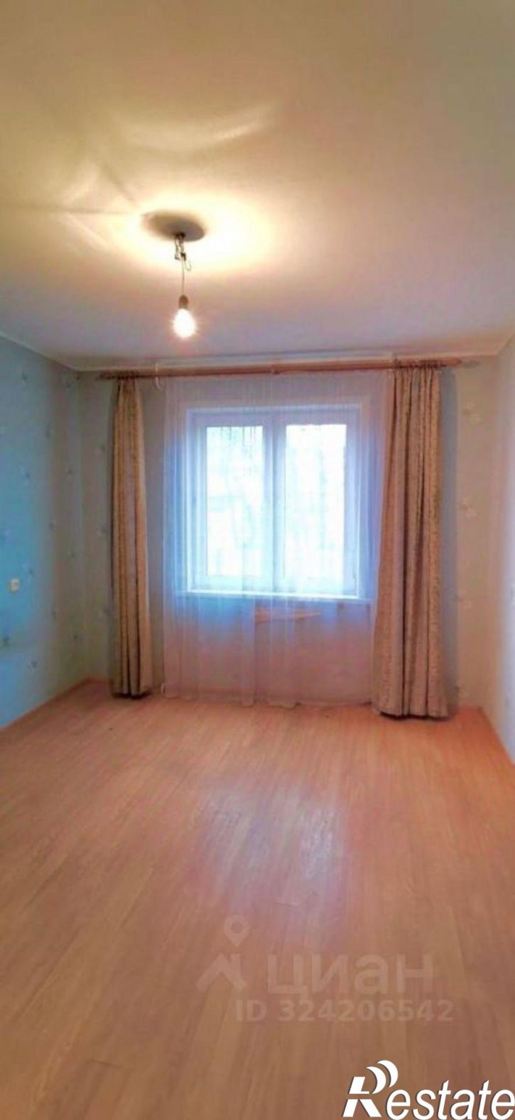 3-комн квартира улица Маклина, 28,  д. 28