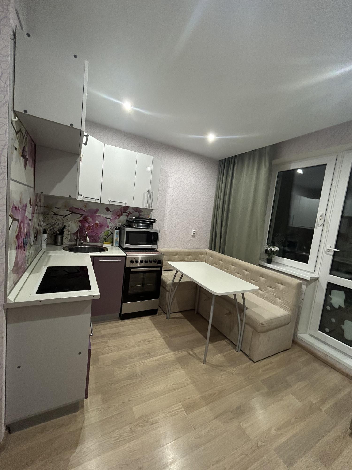 Купить квартиру за 4 200 000 рублей на Анжелия Михеева ул., 20