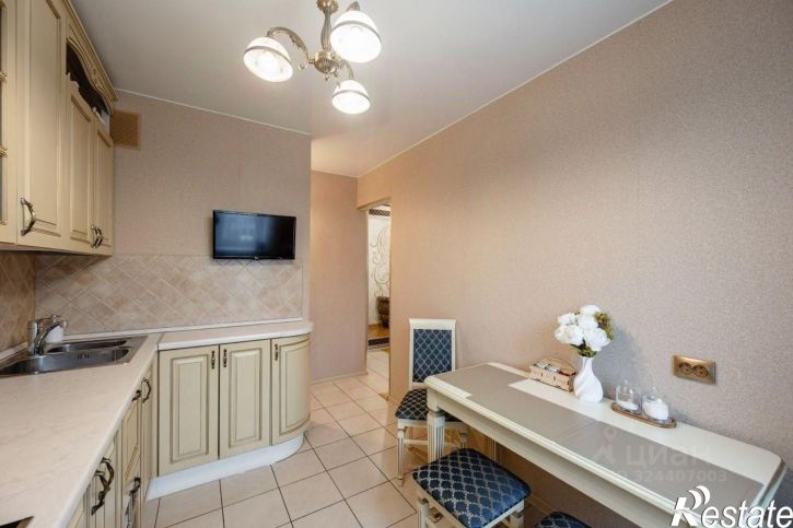 3-комн квартира улица Маршала И.С.Конева, 7 к1,  д. 7 к1