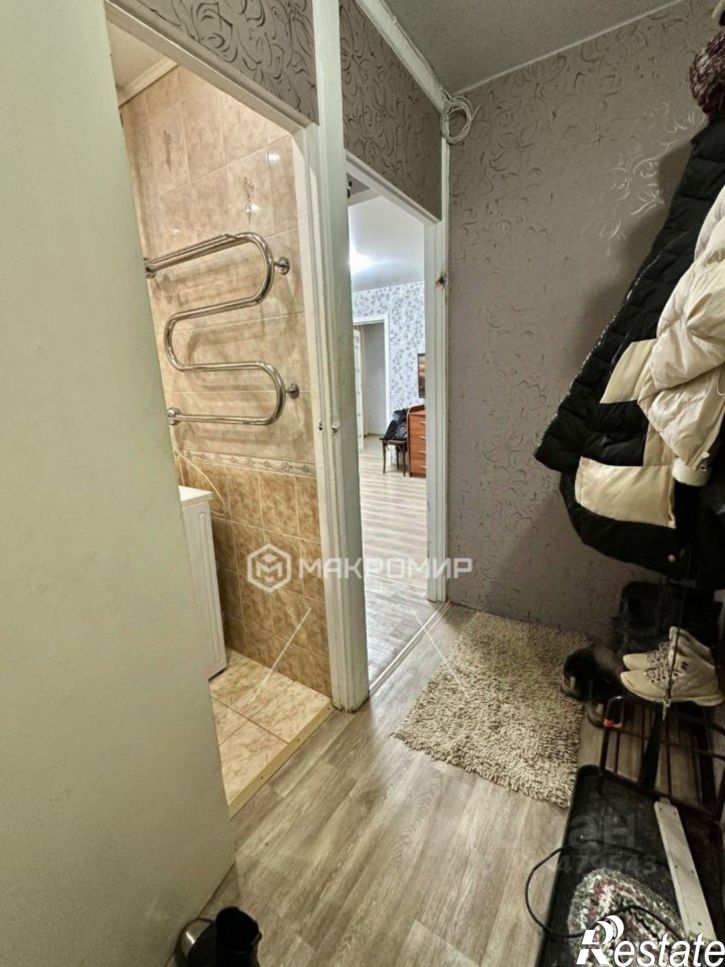 2-комн квартира улица Защитников Отечества, 150,  д. 150