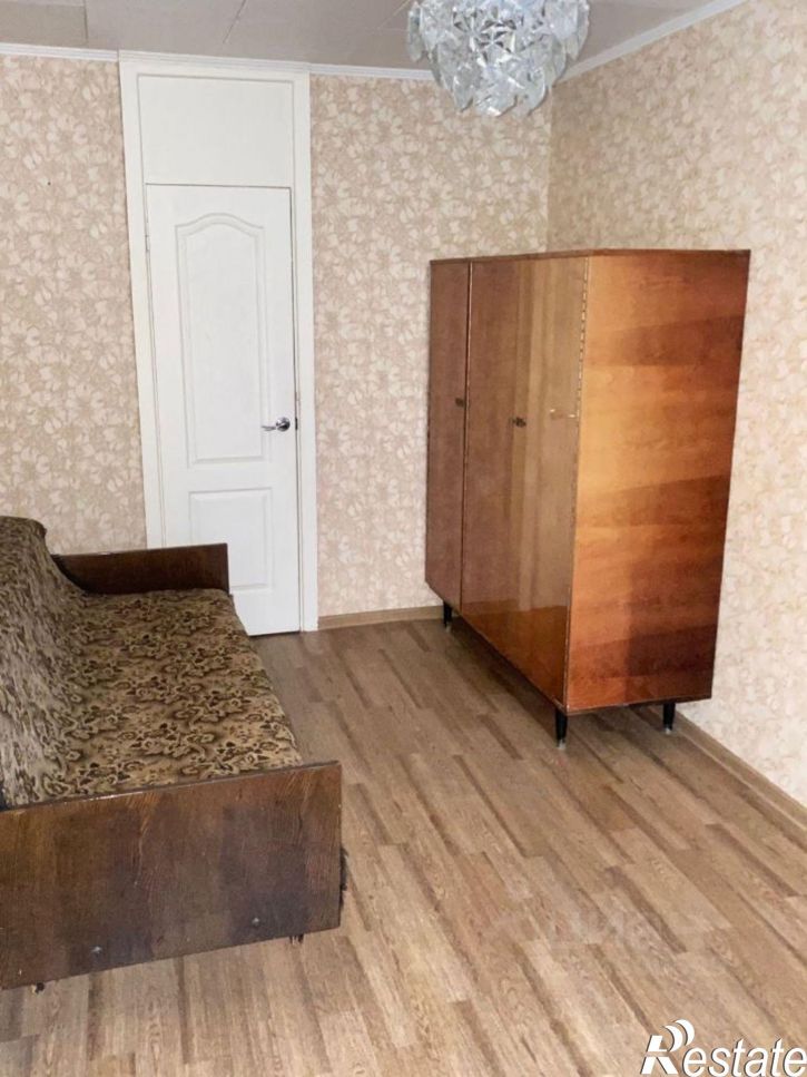 2-комн квартира Киров, улица Защитников Отечества, 34