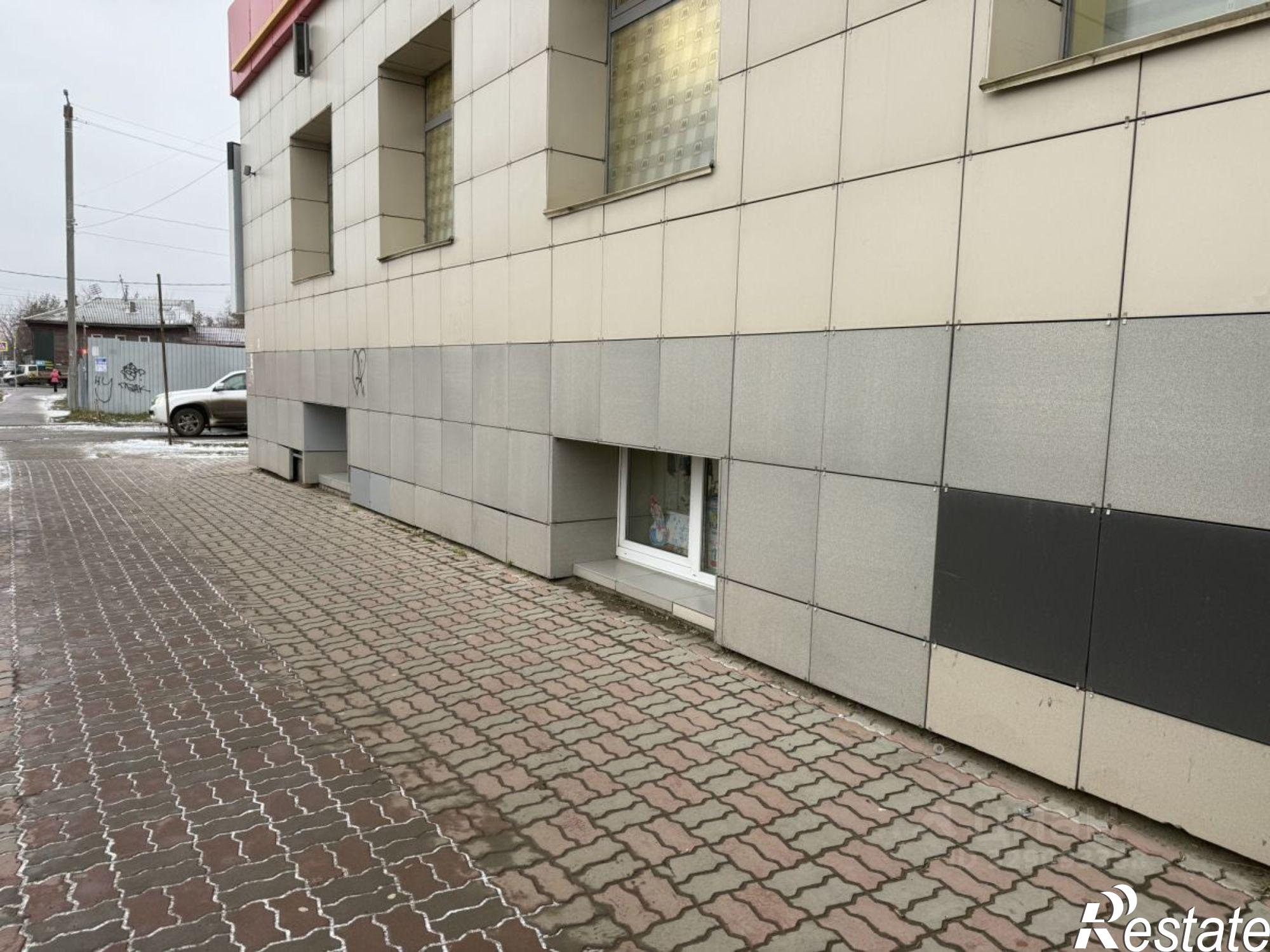 Купить торговое помещение за 36 740 рублей на ул Ленина, 137