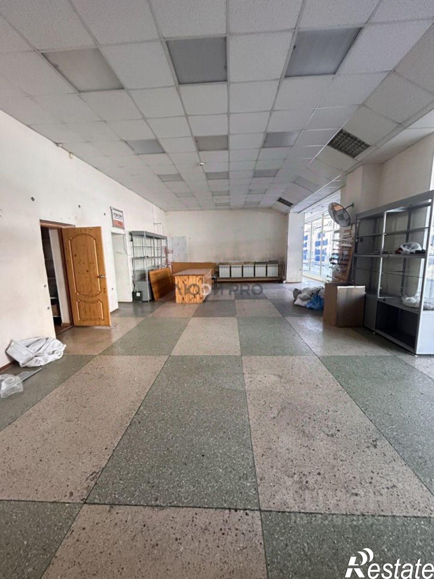 Купить торговое помещение за 24 994 700 рублей на ул Щорса, 26