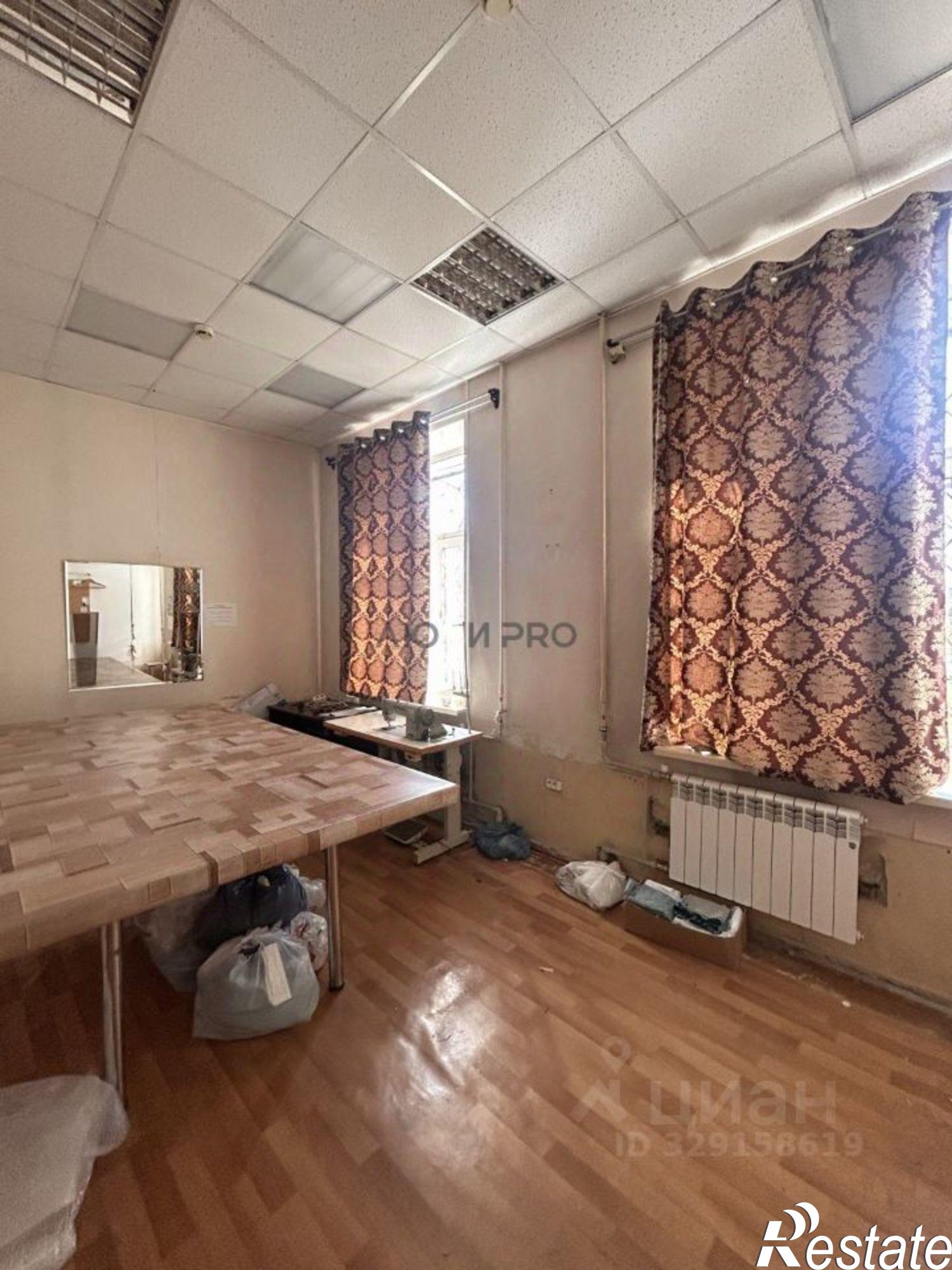 Купить торговое помещение за 24 994 700 рублей на ул Щорса, 26