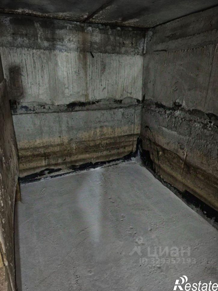 Гараж/парковка улица Есенина, 13Г,  д. 13Г