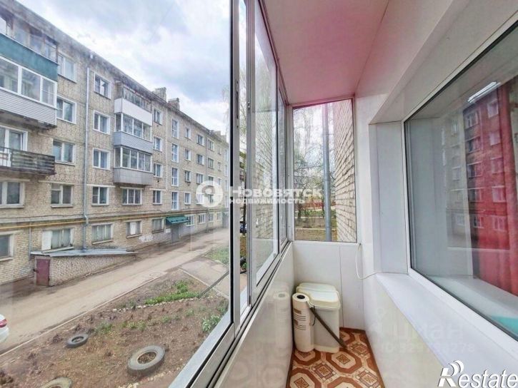 2-комн квартира улица Тренера Пушкарева, 12,  д. 12