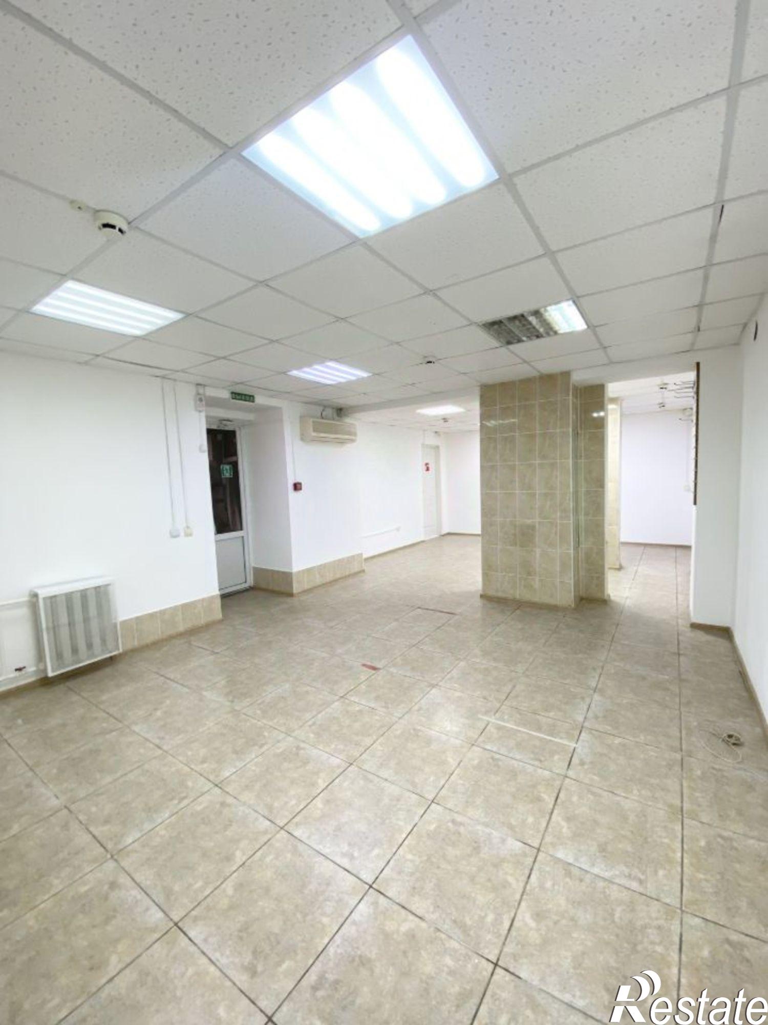 Купить офис, помещение под офис за 6 600 060 рублей на улица Опарина, 5А
