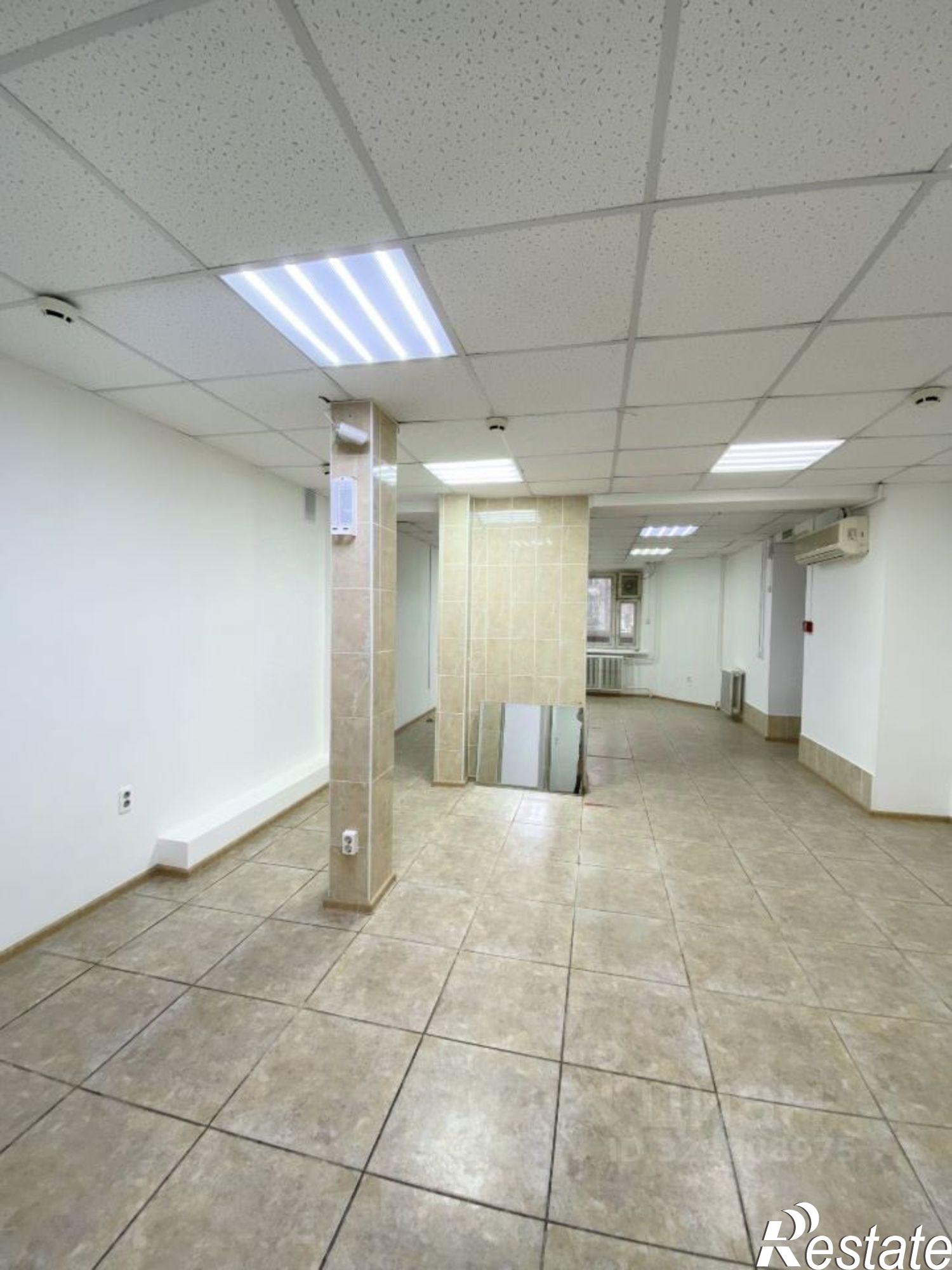 Купить офис, помещение под офис за 6 600 060 рублей на улица Опарина, 5А