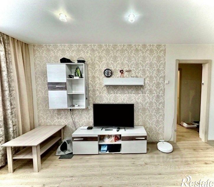 2-комн квартира пр-кт Строителей, 11,  д. 11