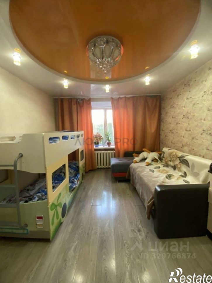 2-комн квартира ул Конституции, 8,  д. 8
