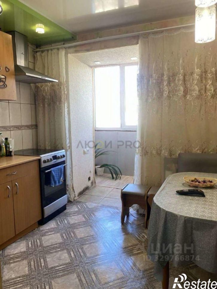 2-комн квартира ул Конституции, 8,  д. 8