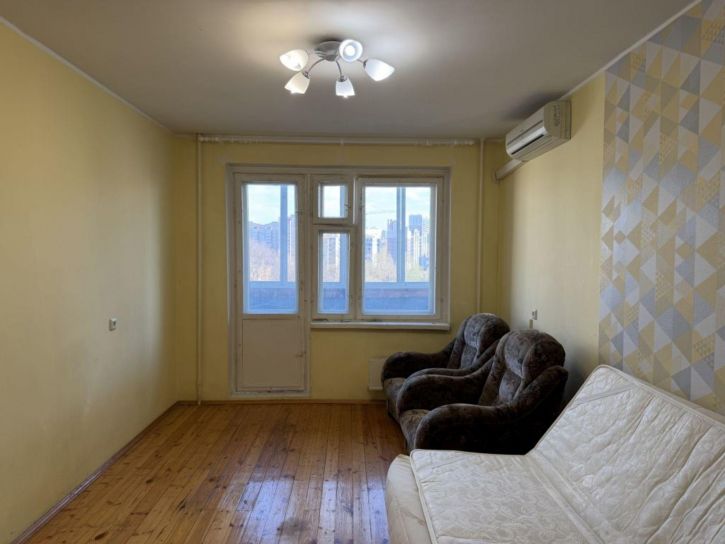 2-комн квартира Блюхера ул, 32