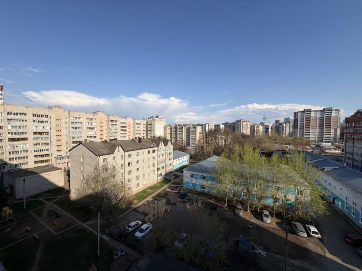 2-комн квартира Блюхера ул, 32