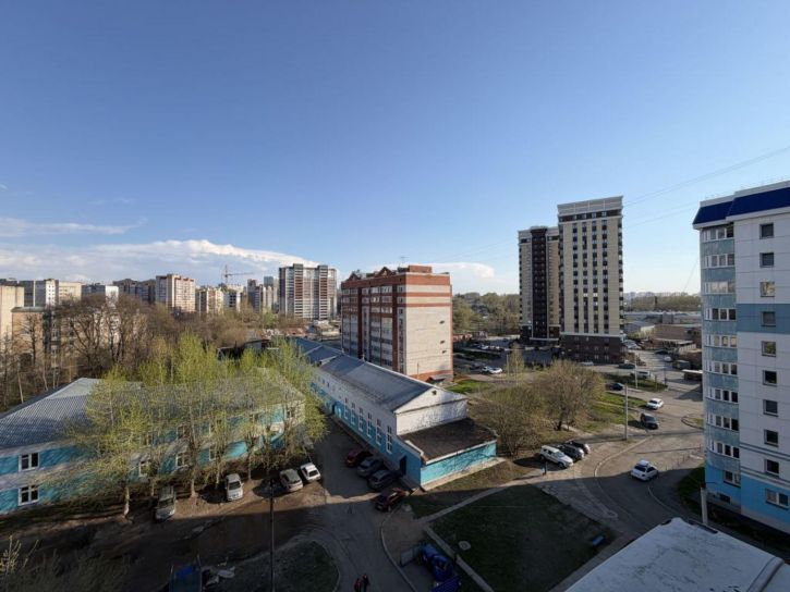 2-комн квартира Блюхера ул, 32