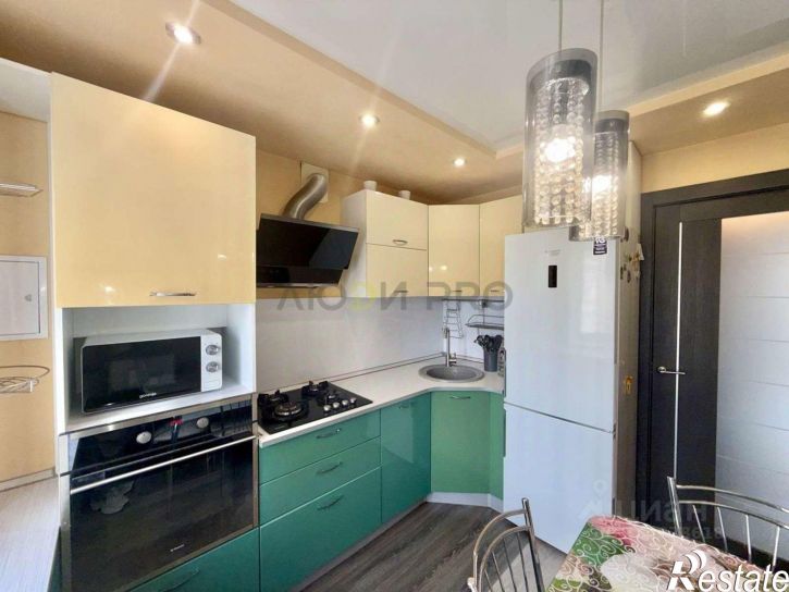 2-комн квартира улица МОПРа, 80,  д. 80