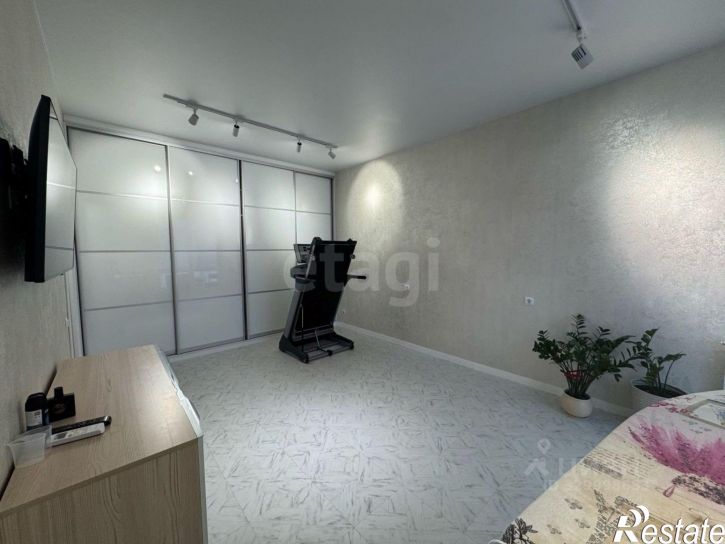 2-комн квартира Никитская улица, 110В,  д. 110В