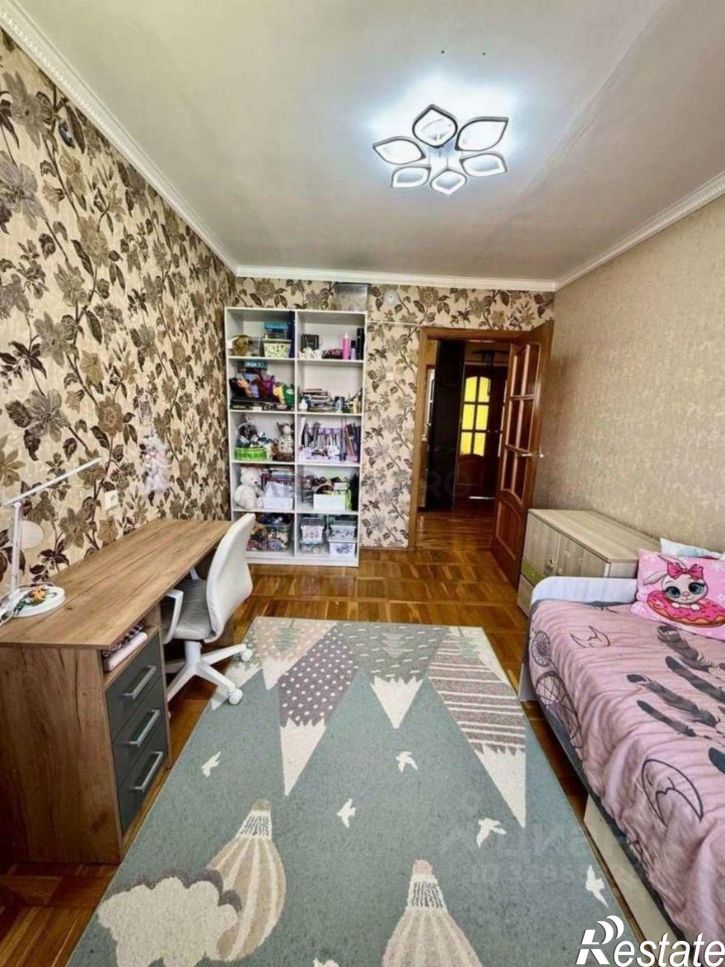3-комн квартира ул Опарина, 7А,  д. 7А