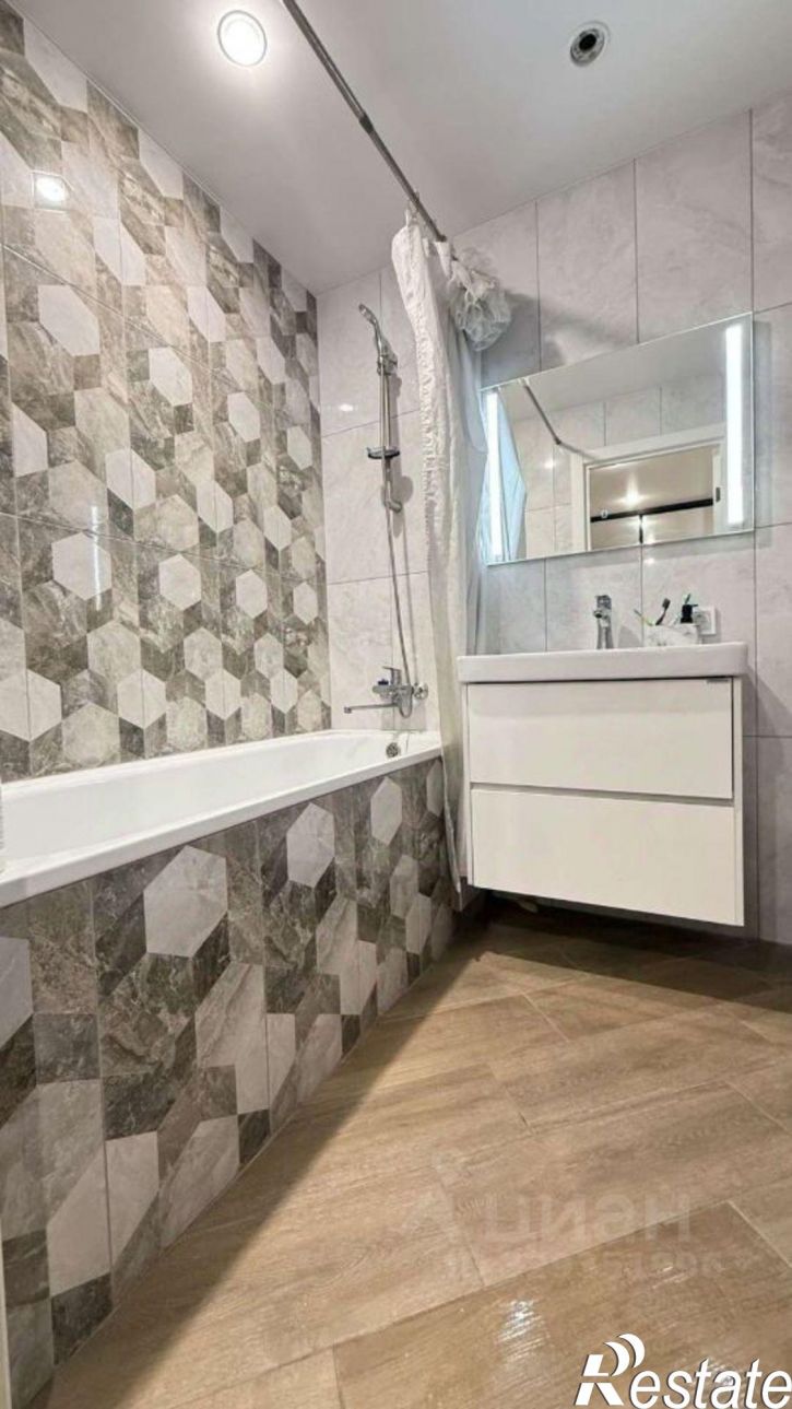 3-комн квартира ул Анжелия Михеева, 18а,  д. 18а