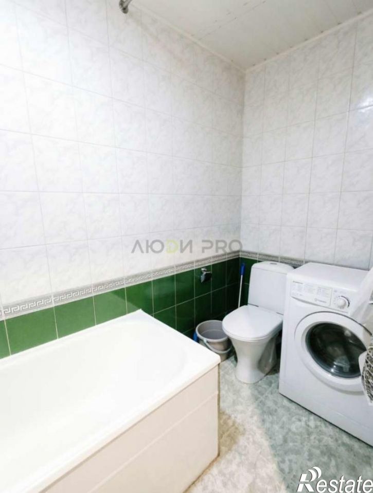 3-комн квартира ул Защитников Отечества, 107,  д. 107