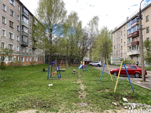 Продажа 3-комн квартиры улица Физкультурников, 11