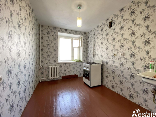 Продажа 3-комн квартиры улица Сутырина, 3