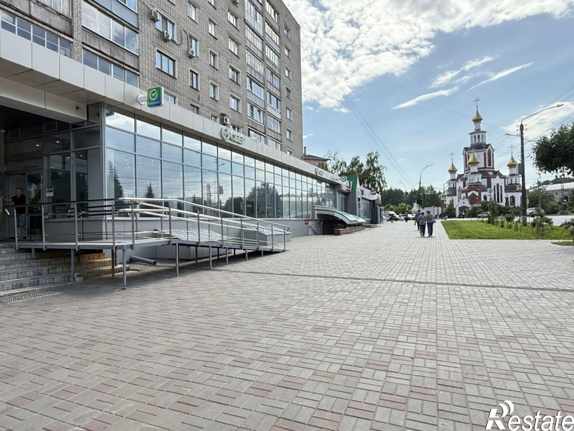 Купить торговое помещение за 12 300 200 рублей на ул Лепсе, 62