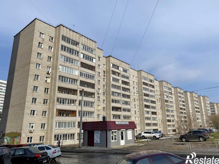 3-комн квартира улица Сутырина, 3