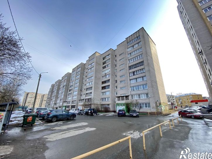 3-комн квартира улица Сутырина, 3