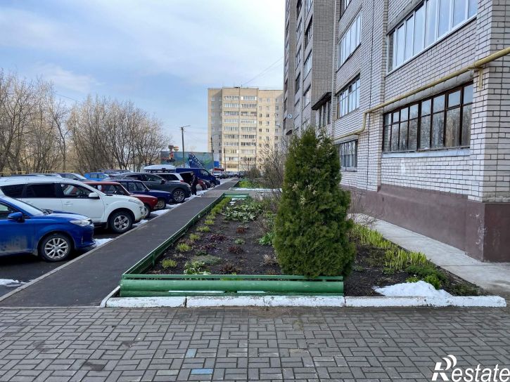 3-комн квартира улица Сутырина, 3