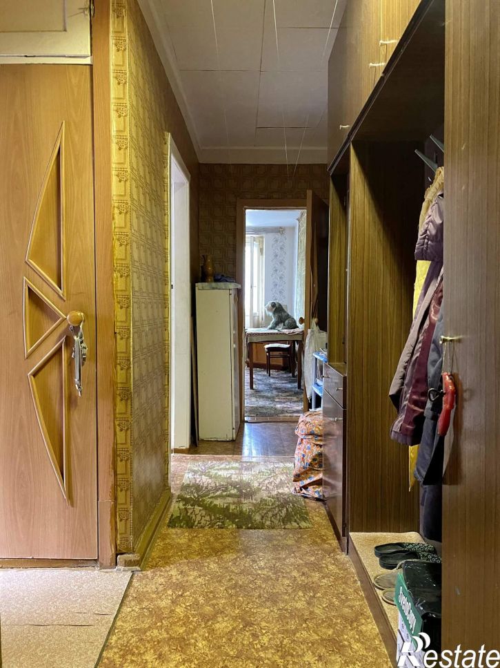 3-комн квартира улица Физкультурников, 11